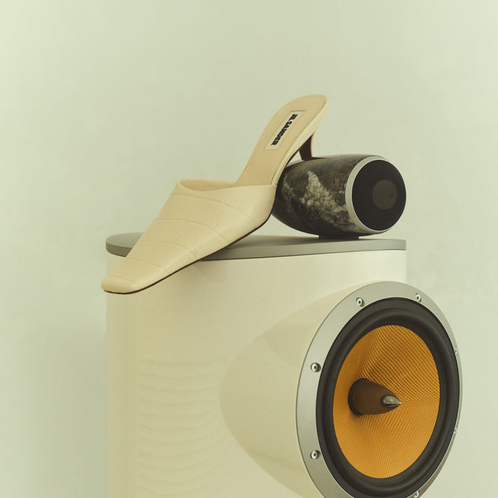 01 JIL SANDER IVORY CROC-EMBOSSED MULES