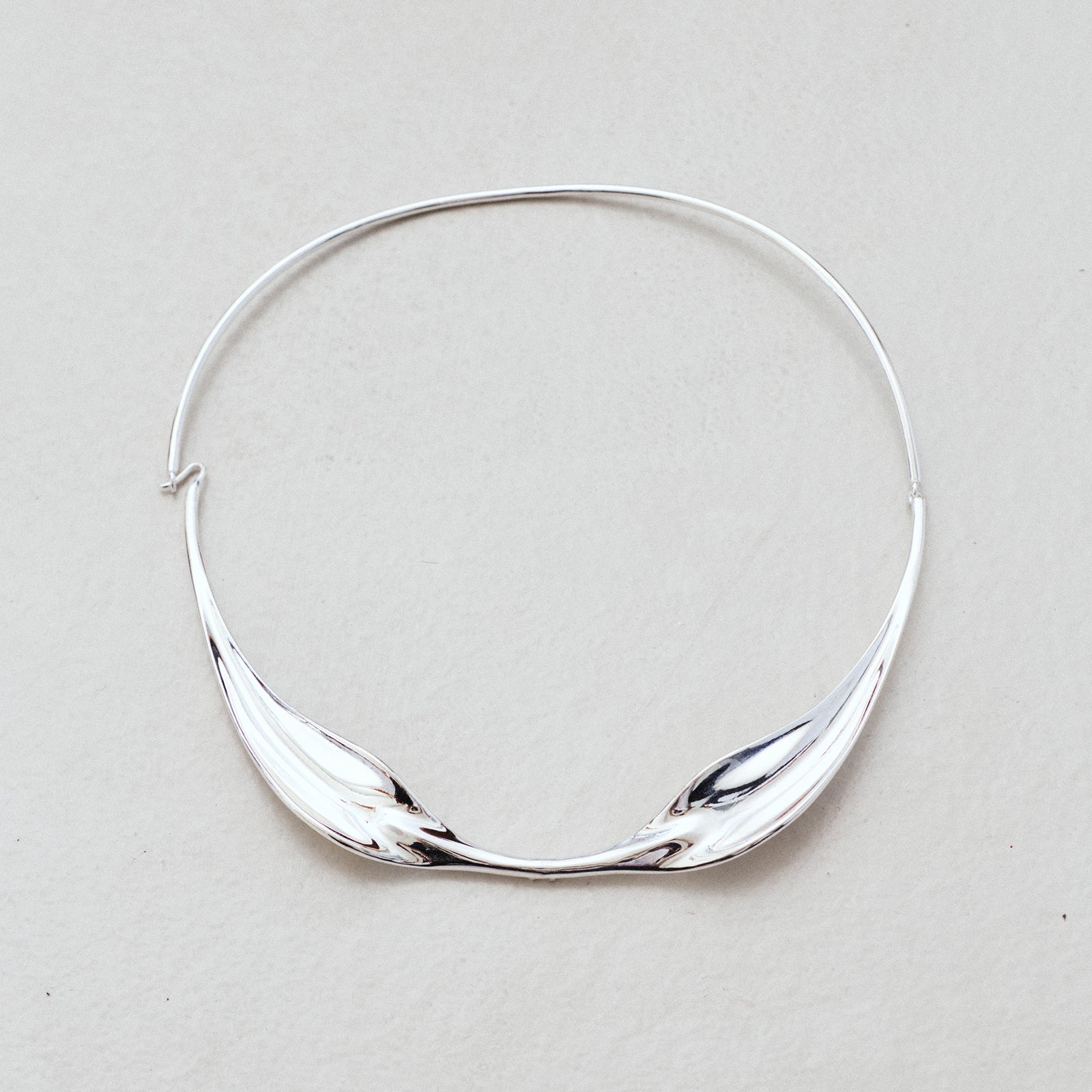 THE CHOKER