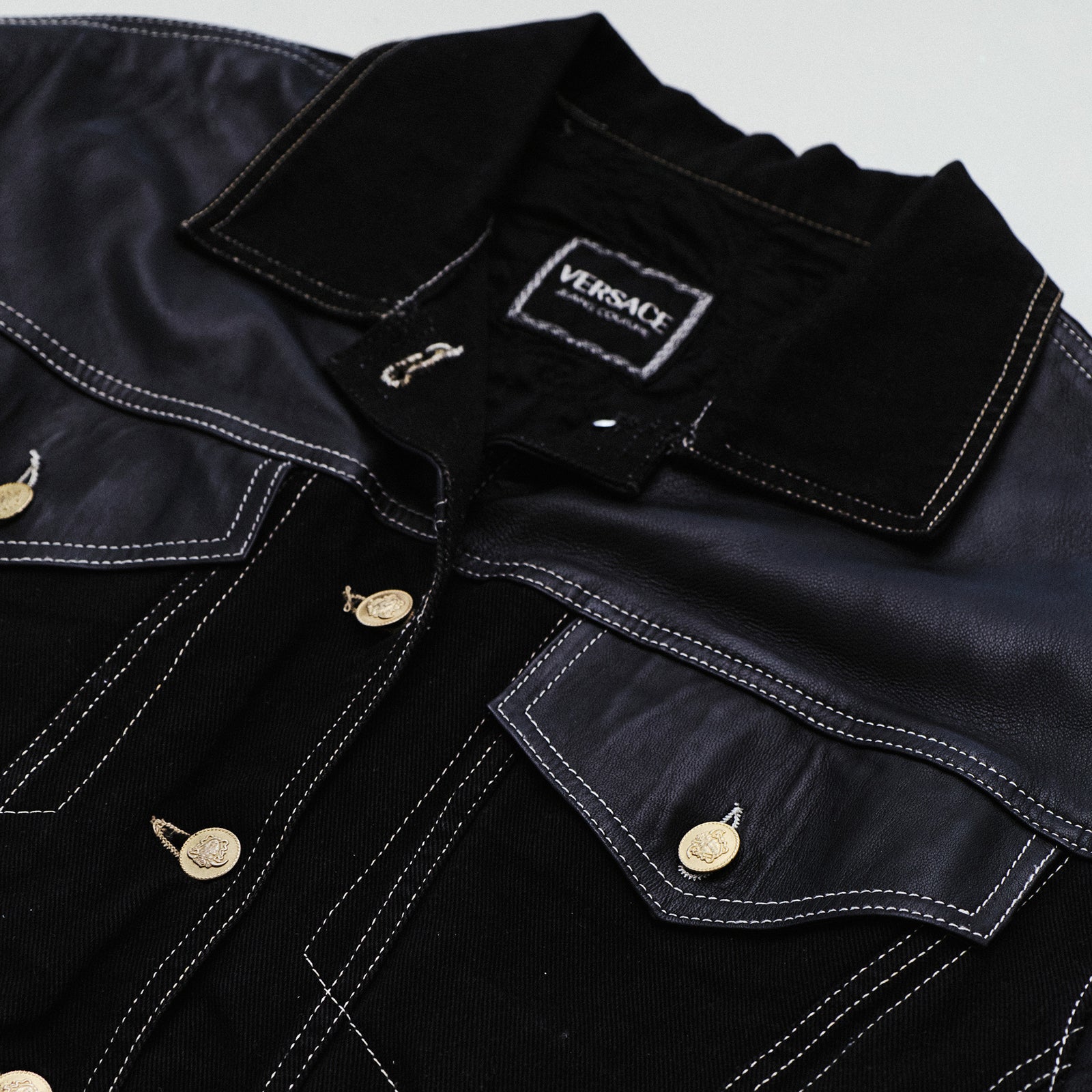 GIANNI VERSACE MEDUSA HARDWARE LEATHER JACKET