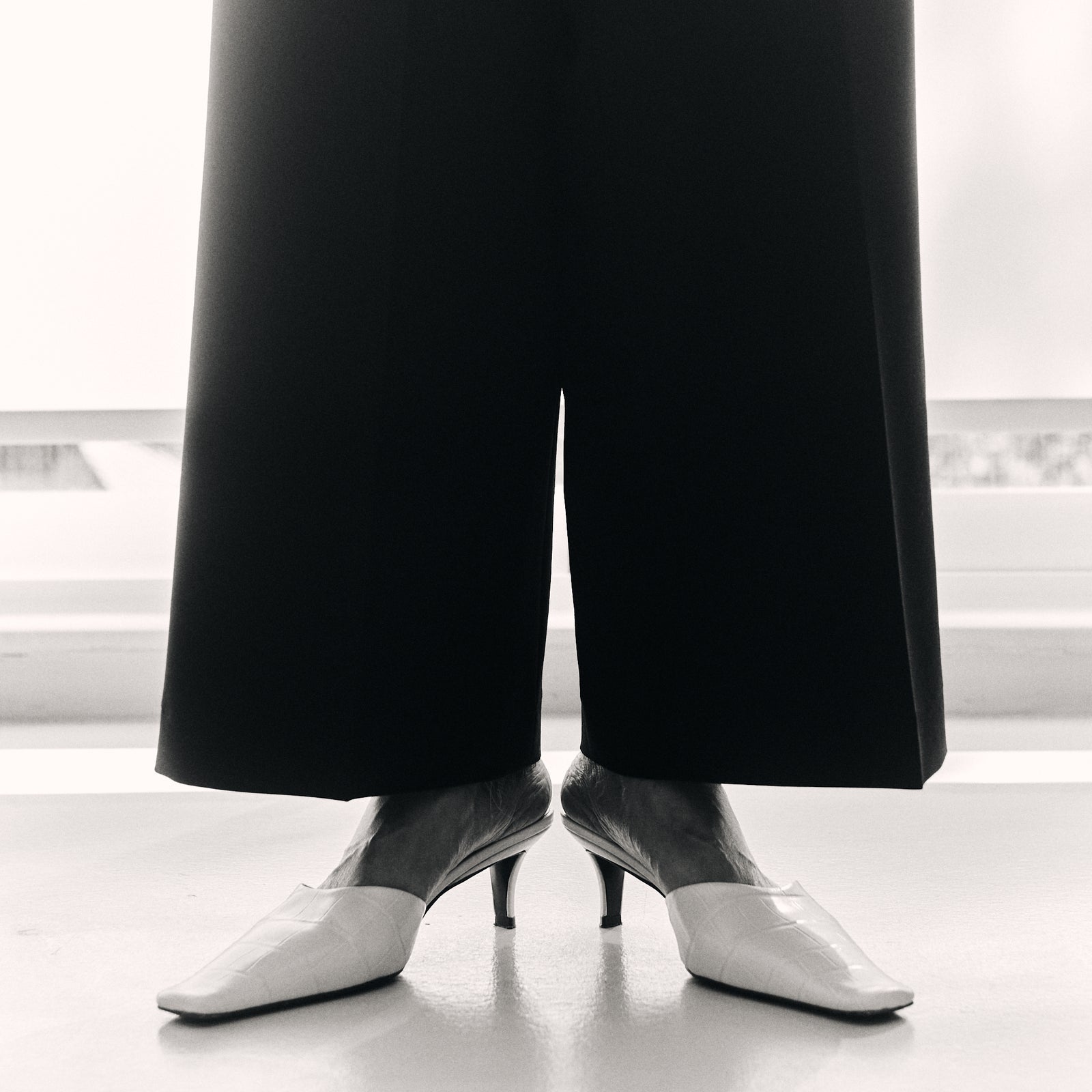 JIL SANDER WHITE CROCODILE-EMBOSSED MULES