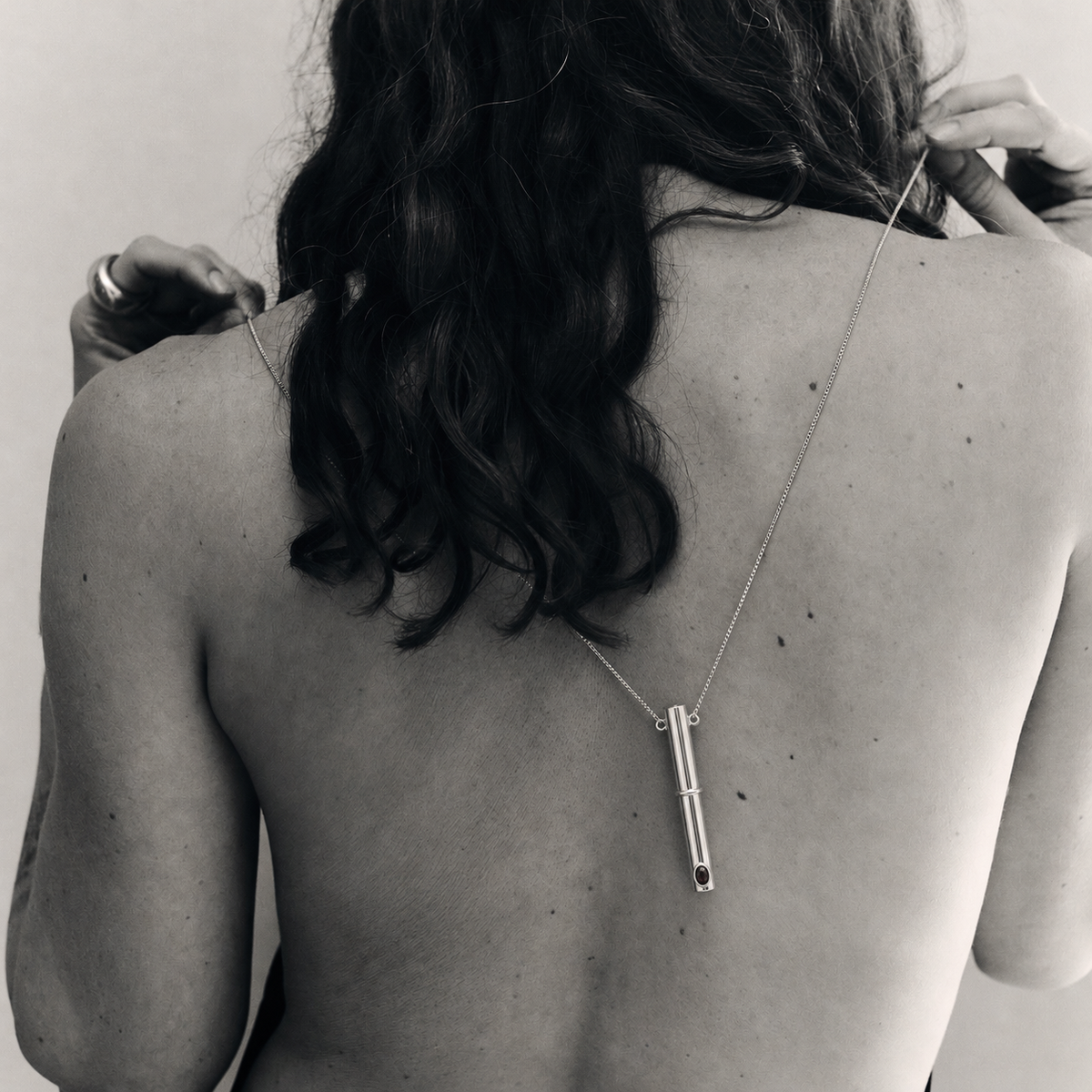 THE CIGARETTE HOLDER NECKLACE